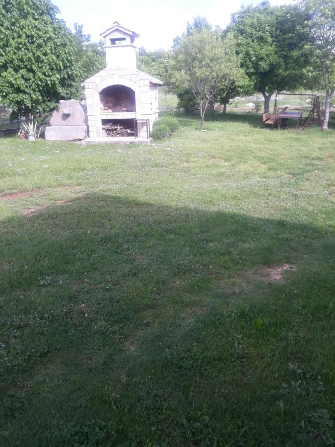 Kijevo Apartman Lana מראה חיצוני תמונה
