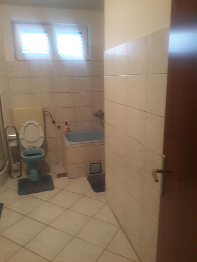 Kijevo Apartman Lana מראה חיצוני תמונה